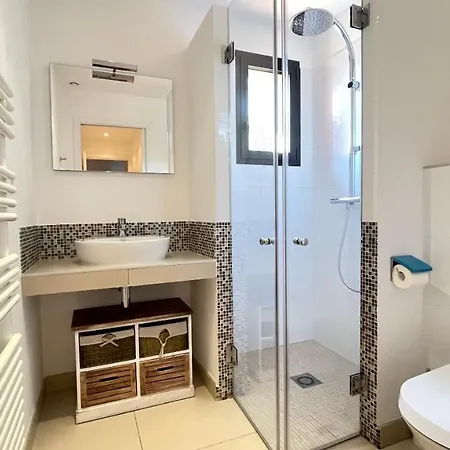 Santa Giulia, Vue Panoramique Sur La Mer, 900 M De La